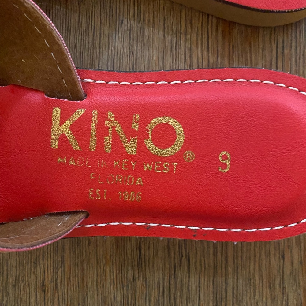 Kino NWOT Women's Red Sandals - Picture 3 of 3